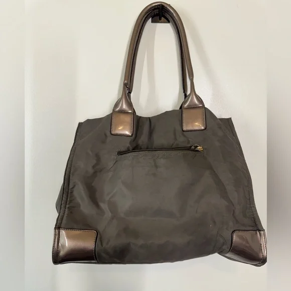Tory Burch Ella Tote - Nylon Gray Bag with Large Logo - Picture 4 of 9